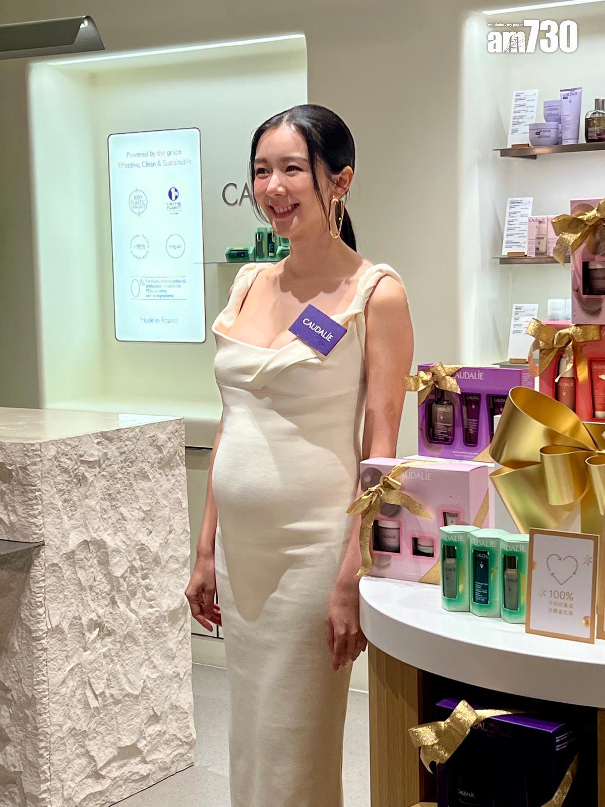 麥明詩挺巨肚現身,上圍亦連升幾CUP。