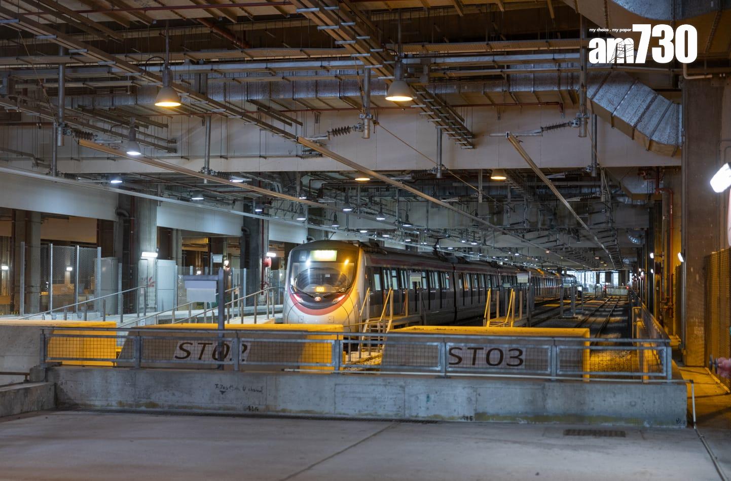 東鐵綫自動月台閘門工程料明年完成 九龍塘站今年內完成安裝(蘇文傑攝)