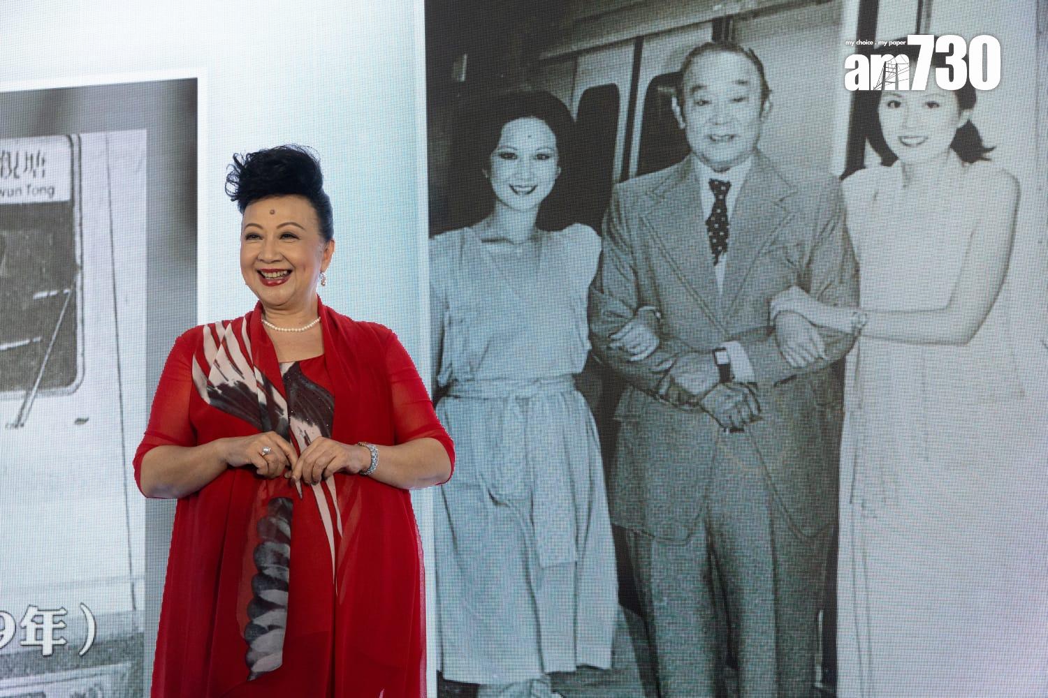 薛家燕出席港鐵活動,大會播出45年前家燕姐為港鐵拍廣告的照片。(蘇文傑攝)