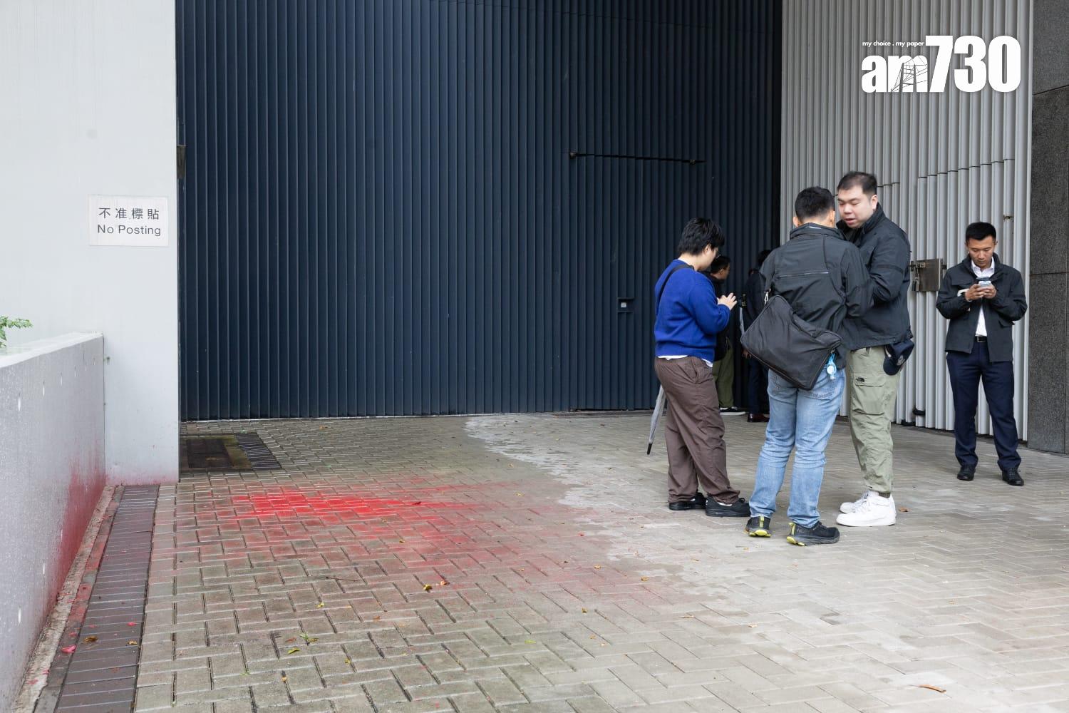 46歲女子涉向政總投擲漆油彈被捕 警方料與情緒及家庭生活有關