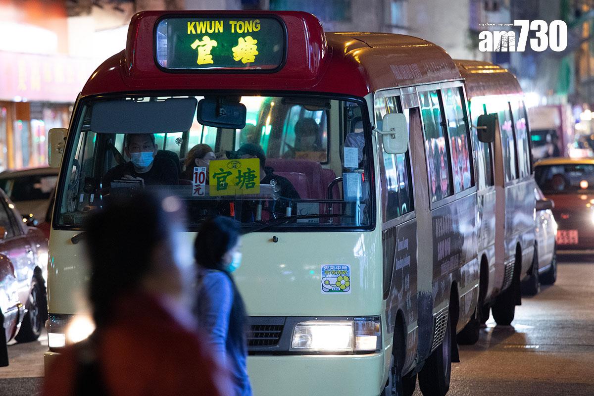 運輸署會視乎首批參與「特選紅轉綠」計劃的指定紅Van路線落實情況和業界意見,考慮計劃未來路向。(資料圖片/蘇文傑攝)