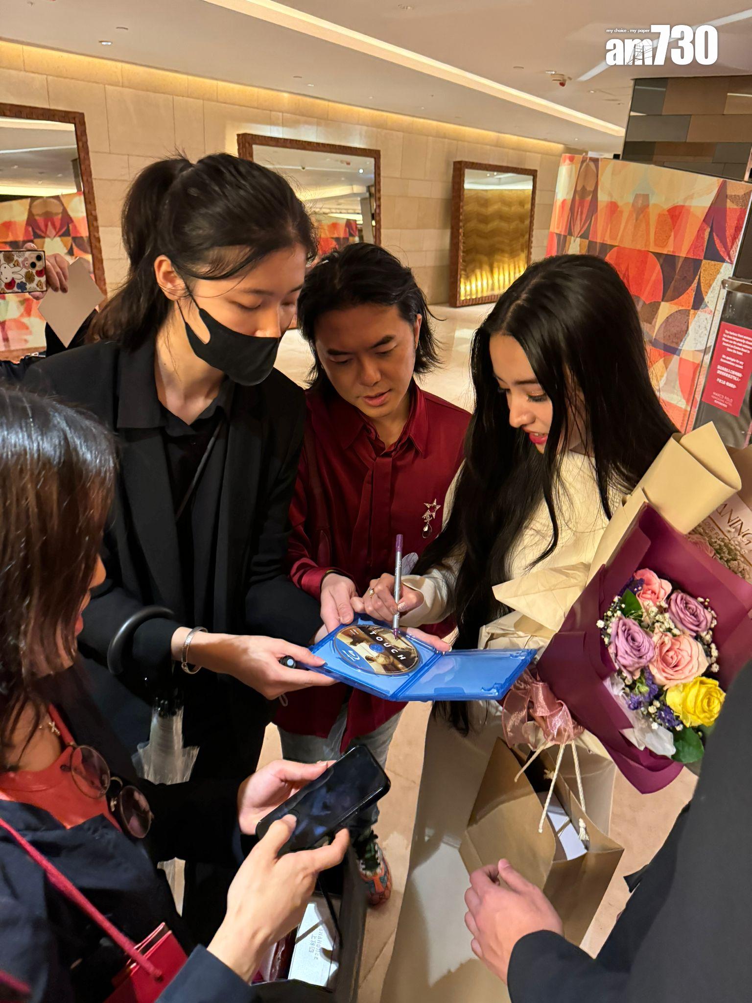 光希獲粉絲支持,簽名合照有求必應! (娛樂組攝)