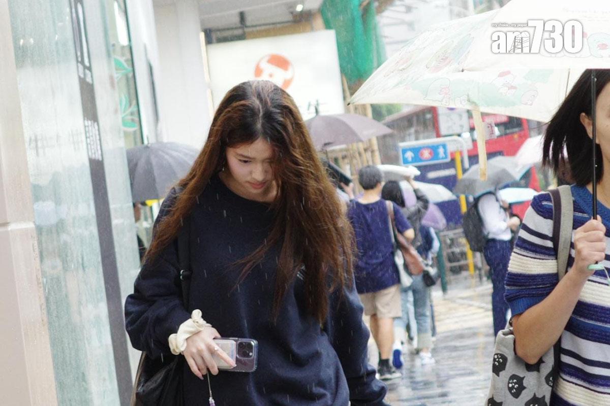本港今日日間有雨。(吳康琦攝)