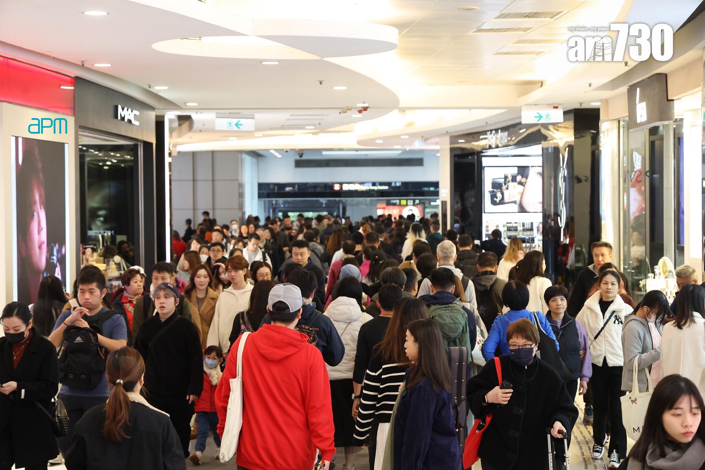 新地15大商場聖誕檔期人流及生意額按年升近15%