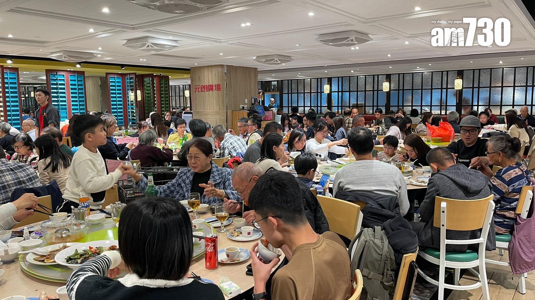 新地15大商場聖誕檔期人流及生意額按年升近15%