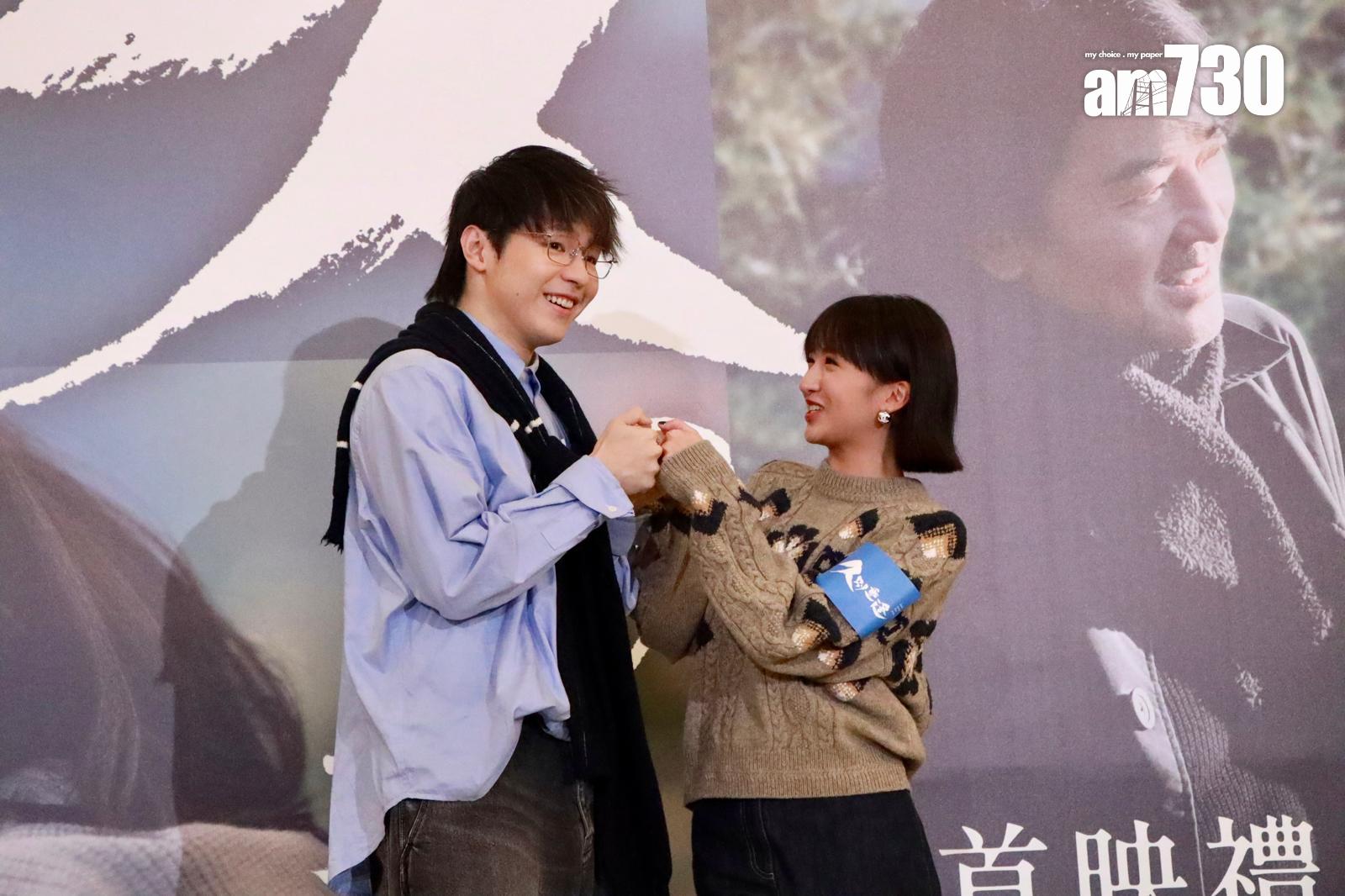 陳卓賢與許恩怡尷尬擺心合照。(娛樂組攝)