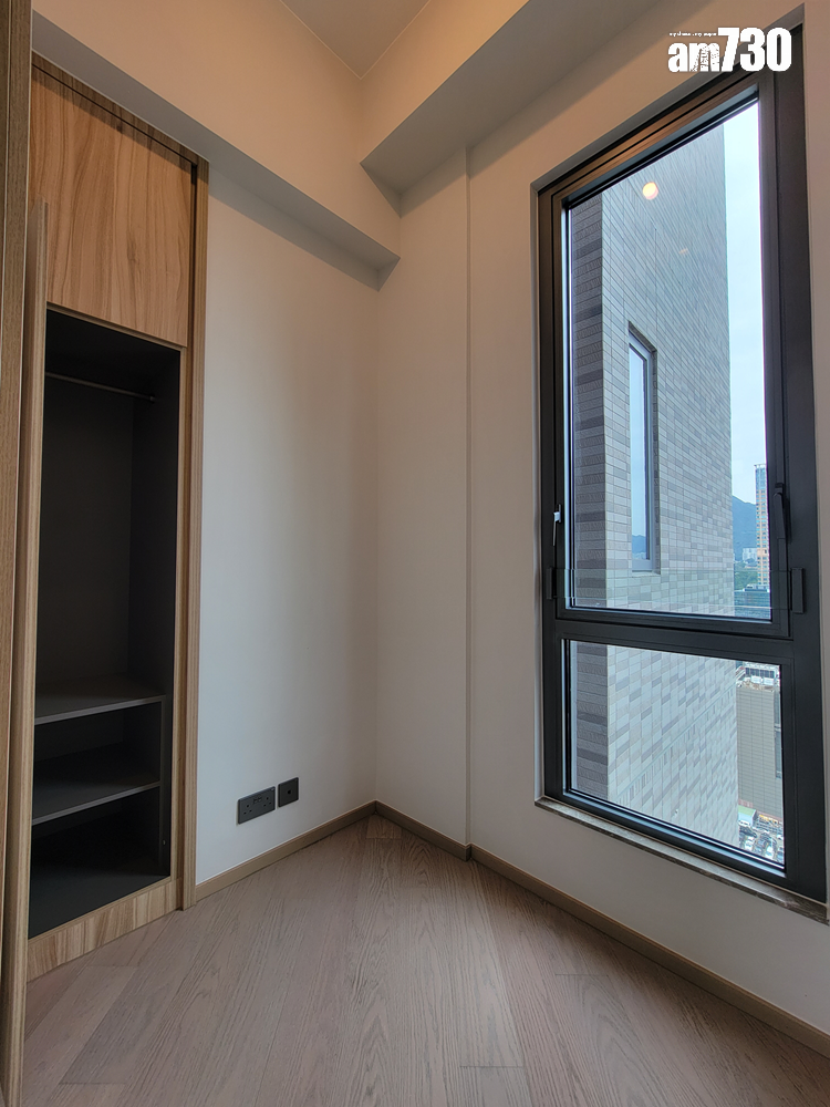 連方I頂層特色戶現樓亮相!內置樓梯達天台 飽覽維港景及市景|多圖有片