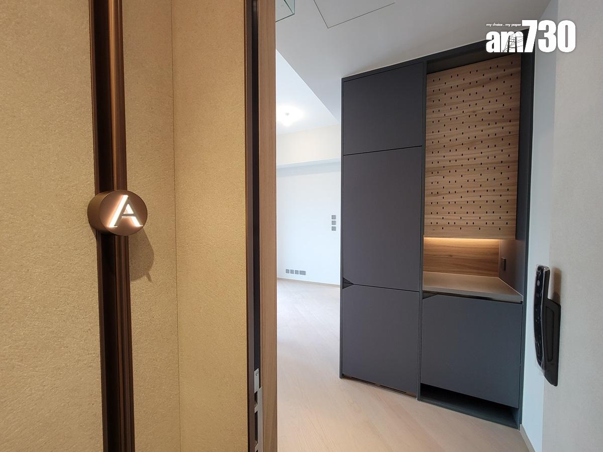 連方I頂層特色戶現樓亮相!內置樓梯達天台 飽覽維港景及市景|多圖有片