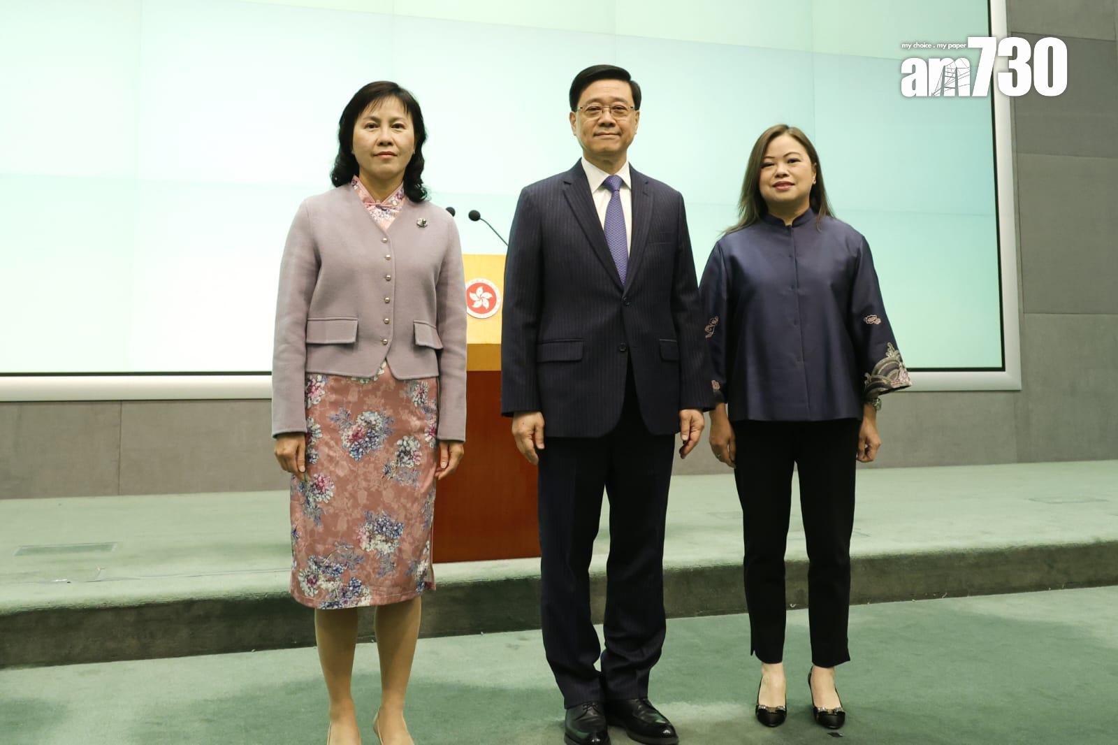 羅淑佩和陳美寶分別升任為文體旅局局長和運輸及物流局局長。(林俊源攝)