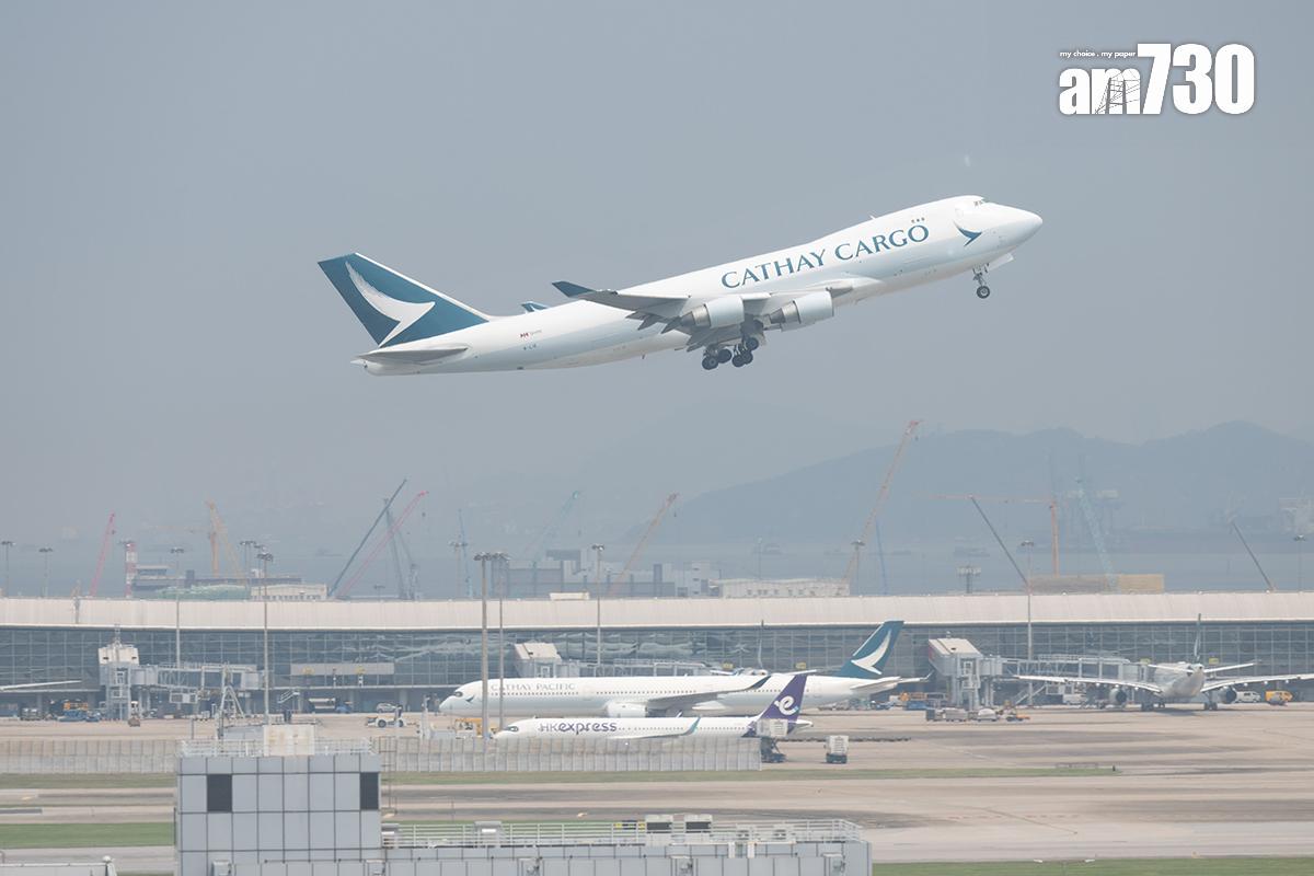 國泰航空與旗下HK Express正採用「雙品牌」戰略。(資料圖片)