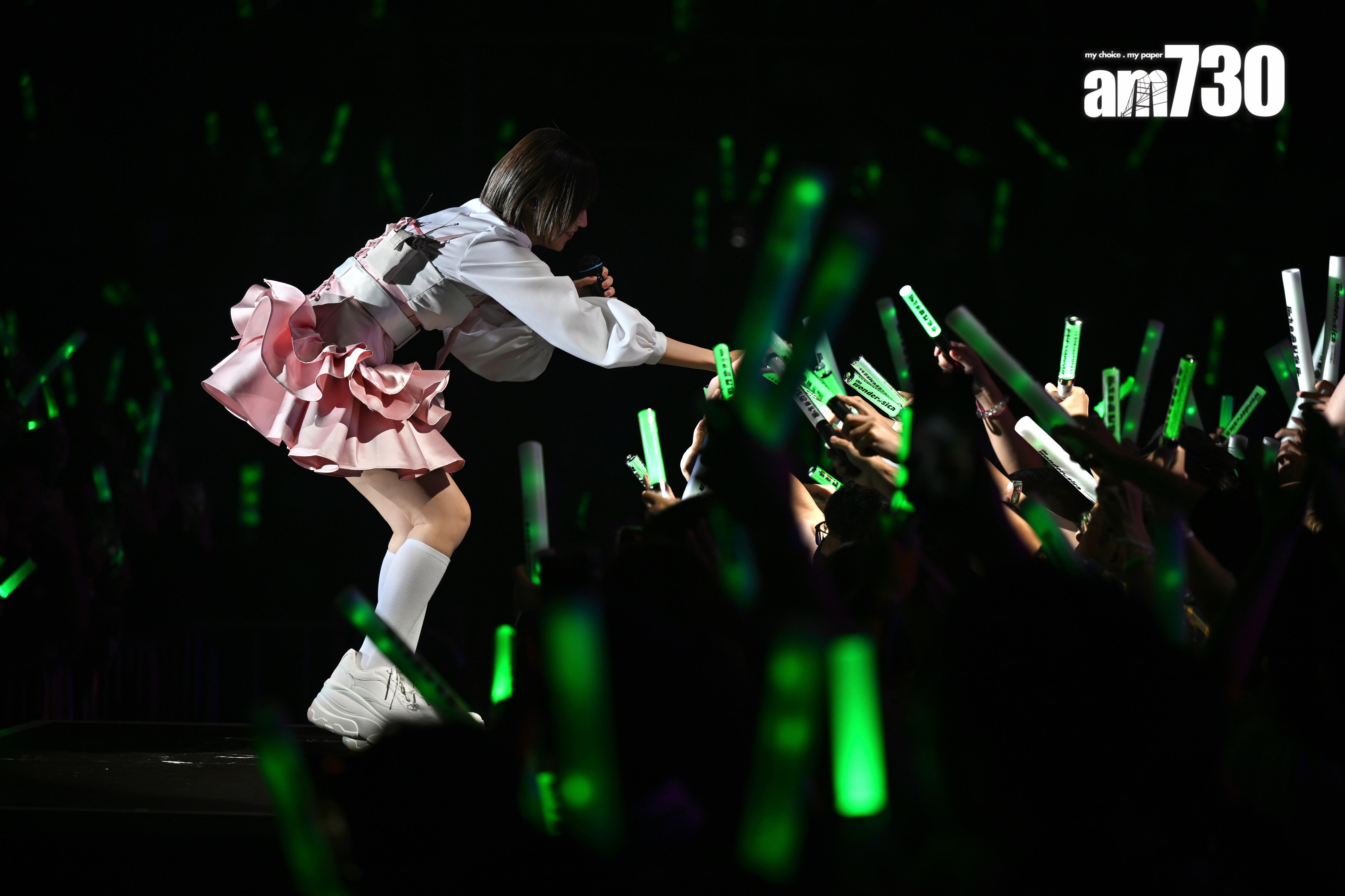 sica的《The Wonder of sica 屎卡の奇幻旅程》演唱會在麥花臣舉行。(娛樂組攝)