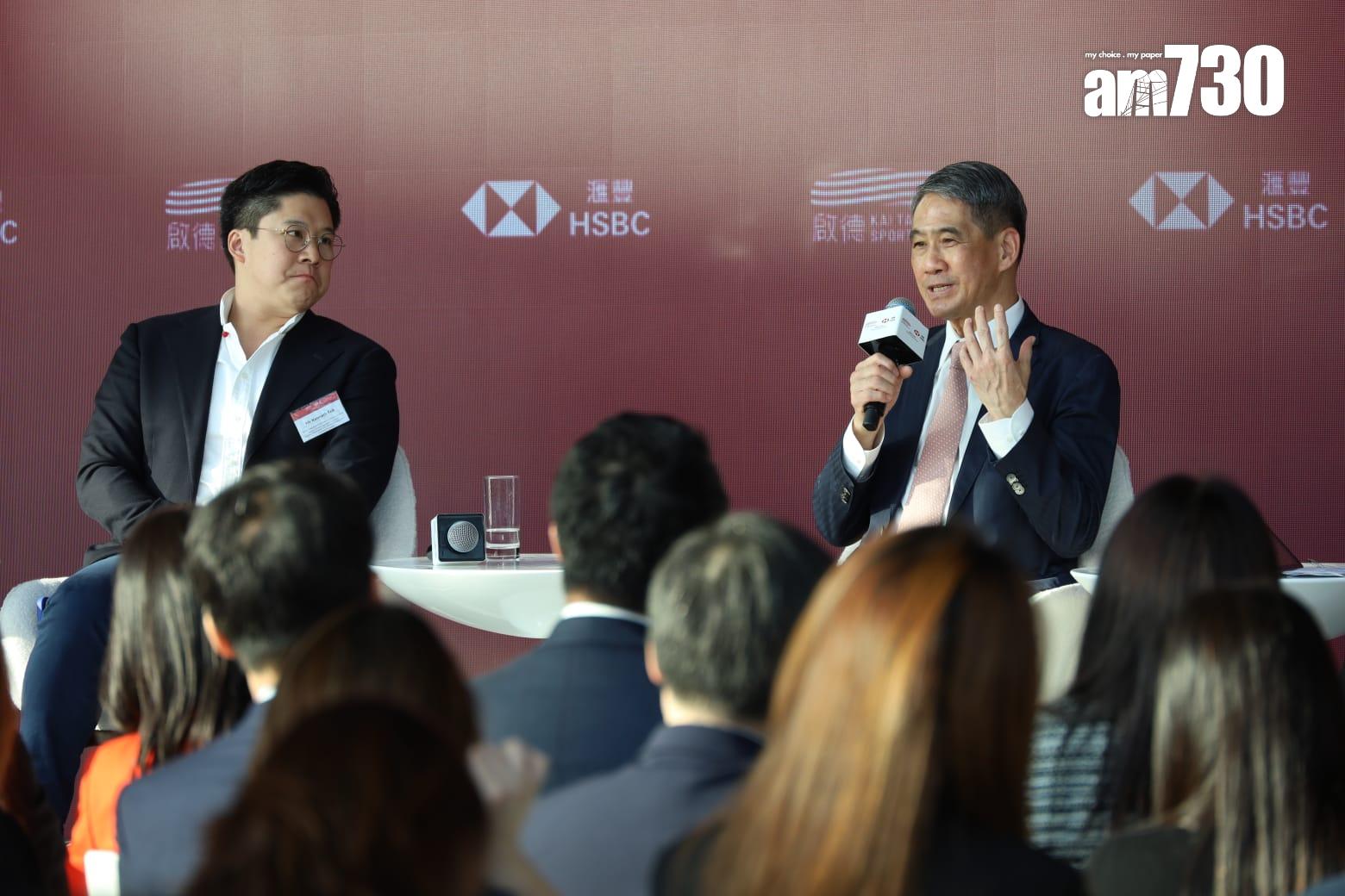 啟德體育園主場館看台座位已裝妥 據悉下月初舉辦測試賽 (鍾式明攝)