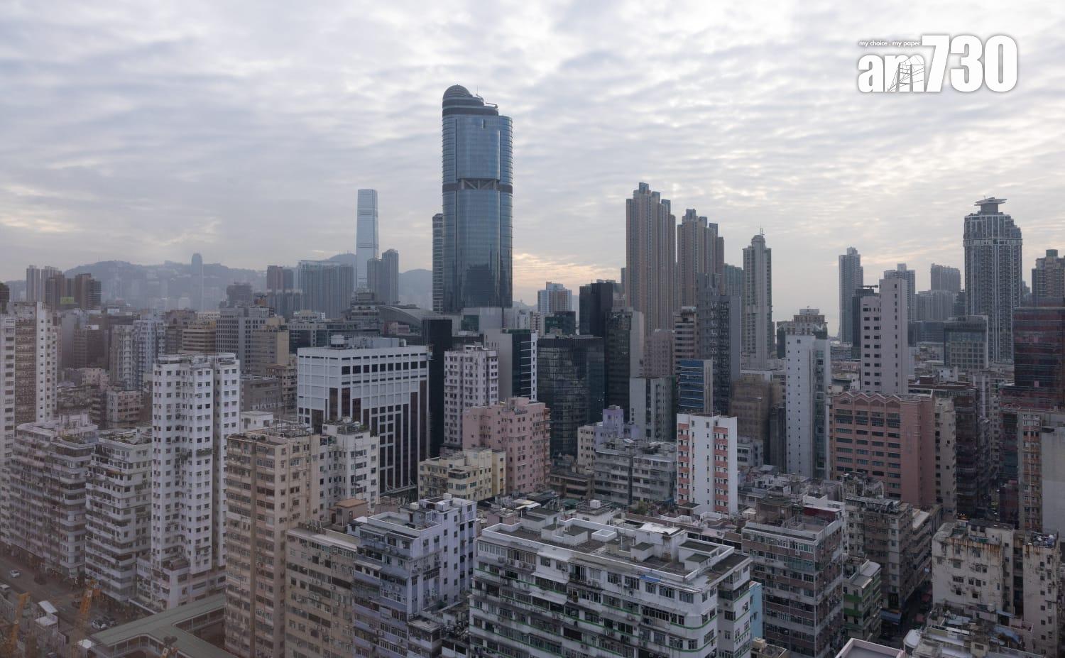 消防處近期巡查逾1千幢較高風險舊樓 發8千多張火警危險通知書。(蘇文傑攝)