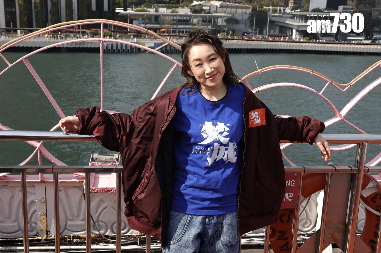 《焚城》一眾演員出席聖誕維港遊船河,同fans齊齊遊維港。(林俊源攝)