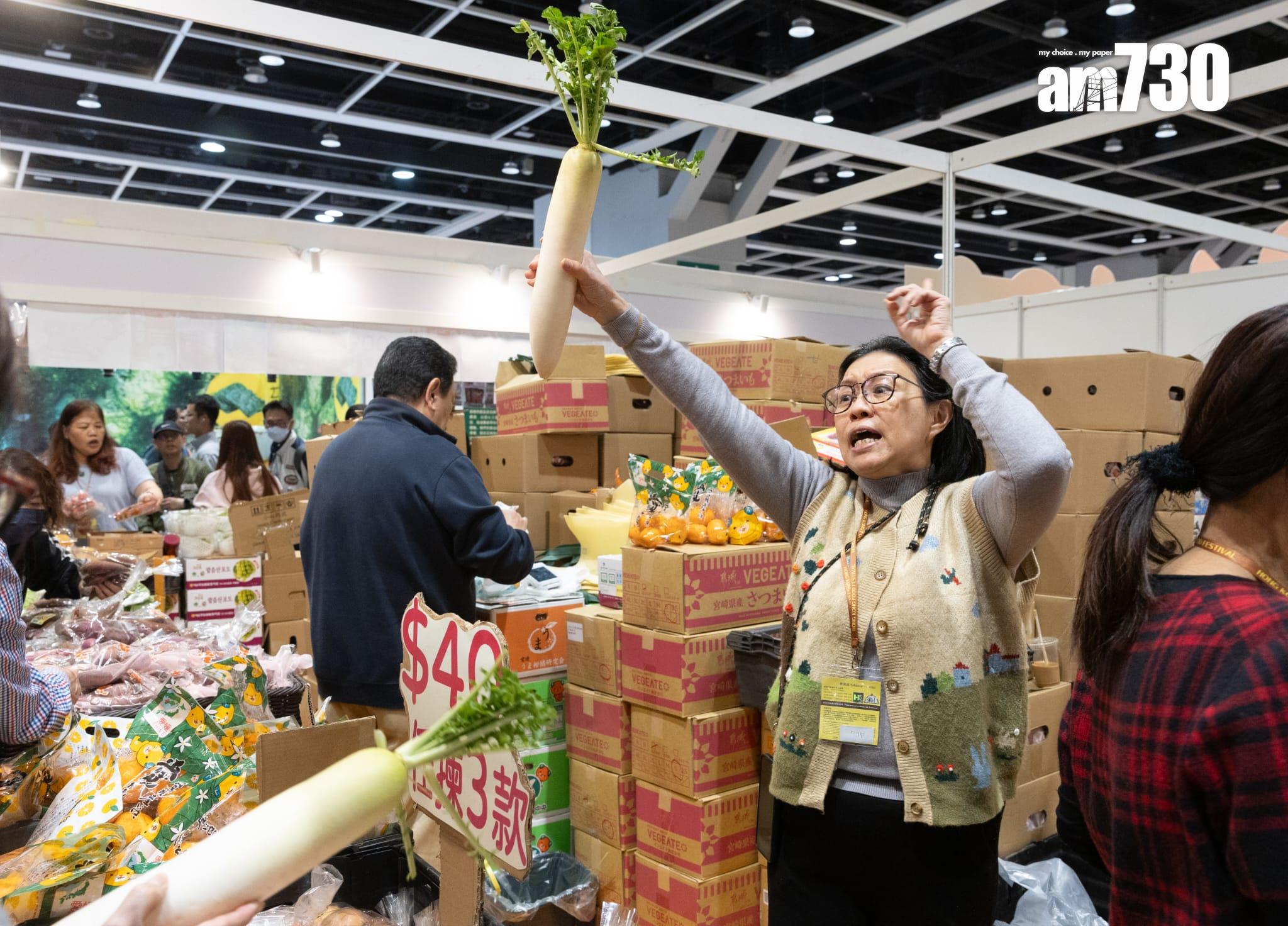 冬日美食節第二天 展商稱人流超預期 (蘇文傑攝)