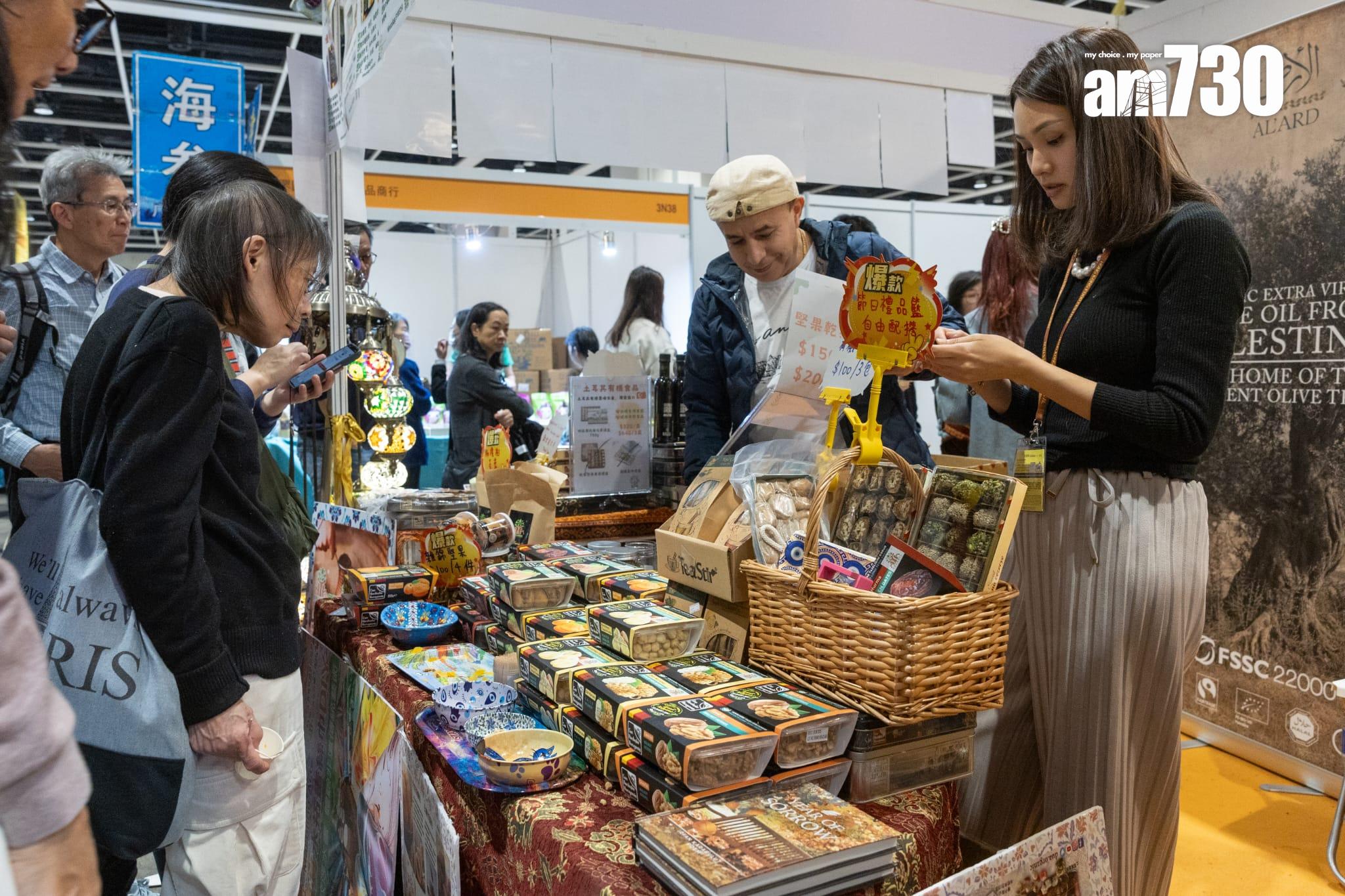 冬日美食節第二天 展商稱人流超預期 (蘇文傑攝)