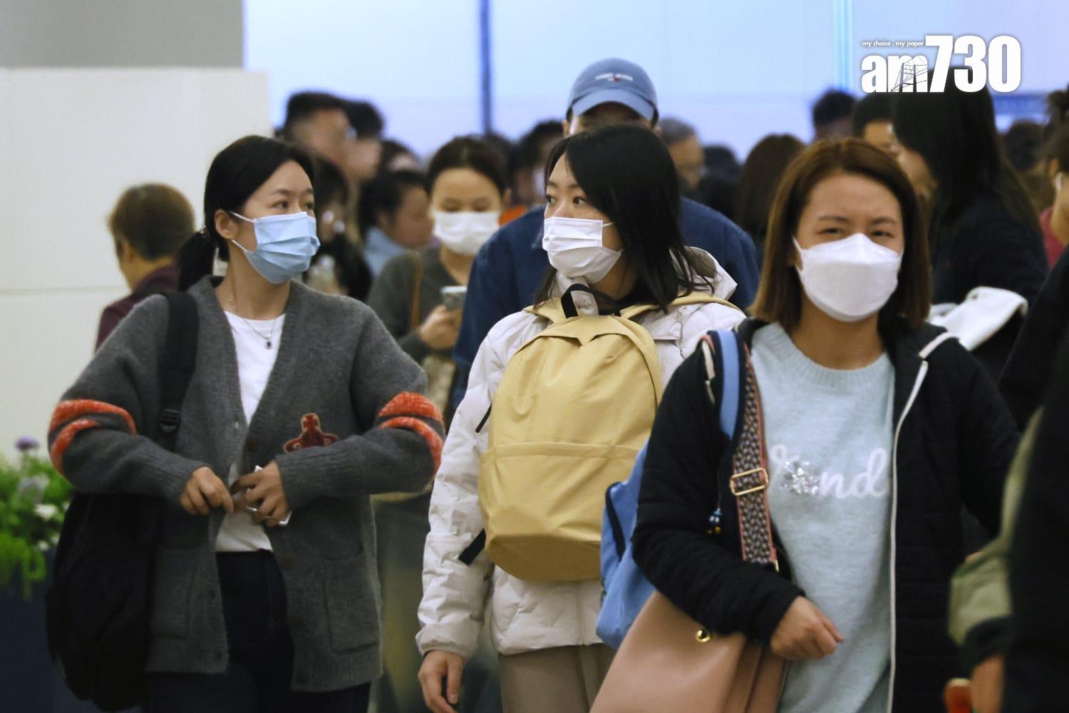 入境處:截至下午4時錄近55.3萬人次出入境 14.9萬港人回港 (林俊源攝)