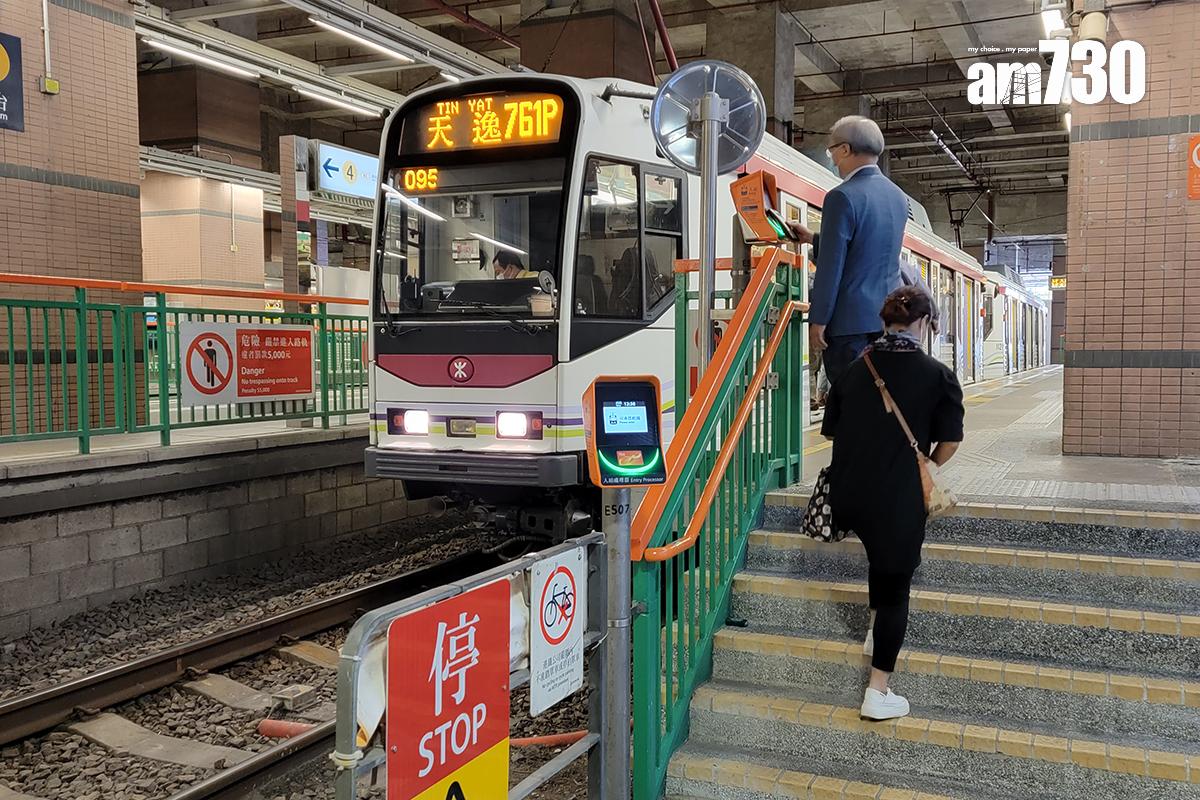 現有輕鐵站全部都是高地台月台。(資料圖片)