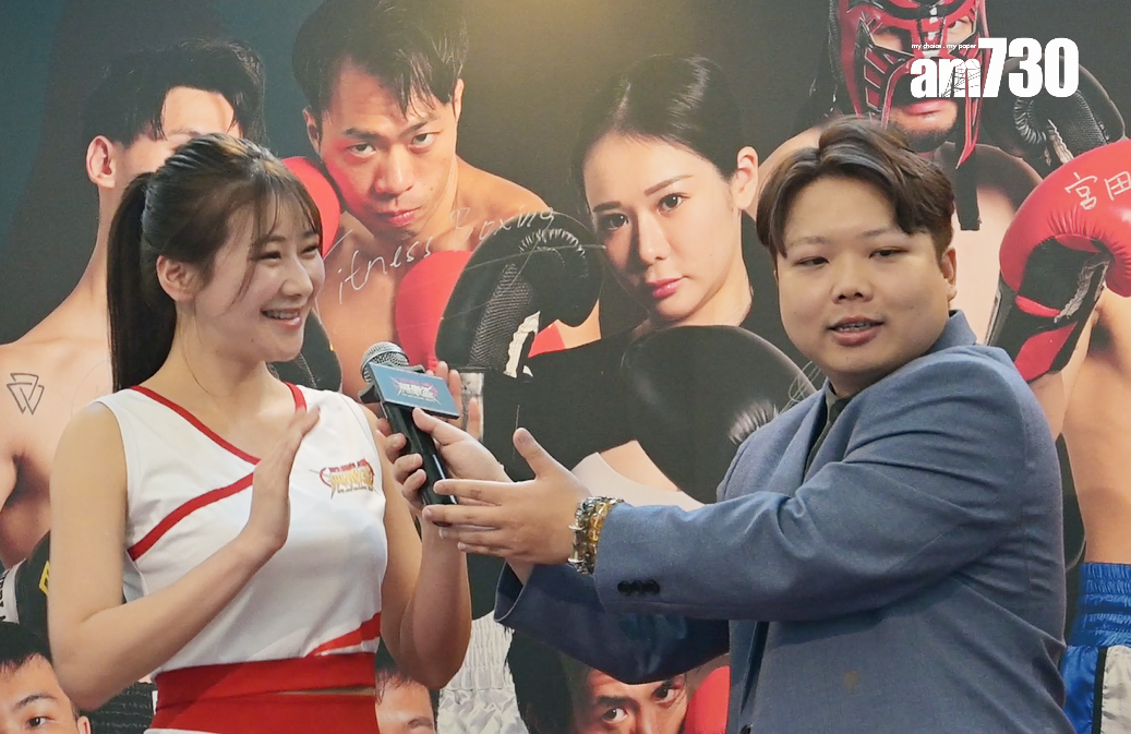 Babyface以簡單日語要求Ring Girl為他打氣,真係不放過任何一個機會。(娛樂組攝)