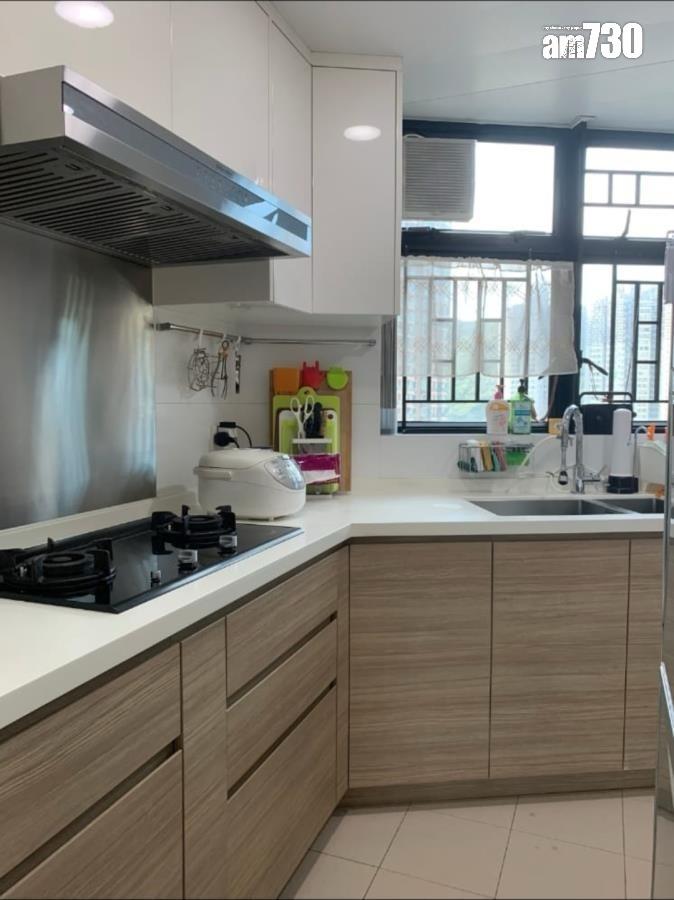 換樓客出動 首次睇深井樓即斥835萬買三房連車位(有圖)|二手樓成交