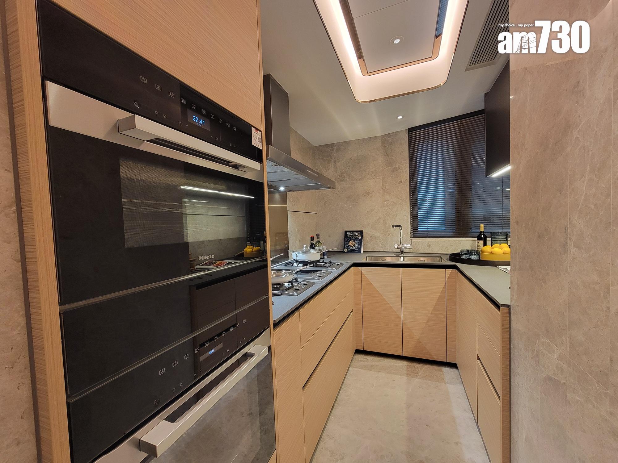 BEACON PEAK示範單位|現樓連裝修四房 客飯廳達470呎 設私家升降機大堂(多圖有片)|九龍新盤