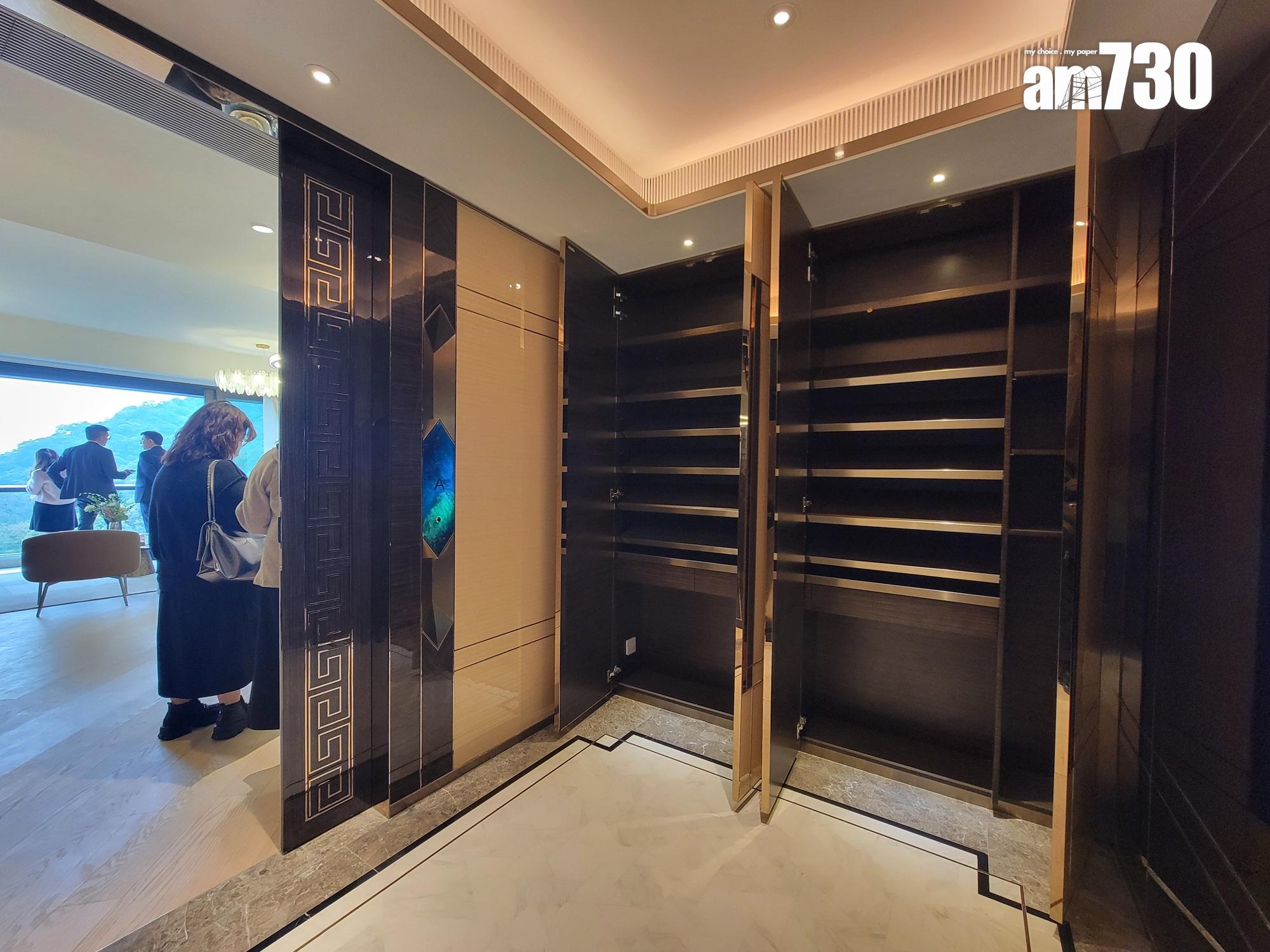 BEACON PEAK示範單位|現樓連裝修四房 客飯廳達470呎 設私家升降機大堂(多圖有片)|九龍新盤