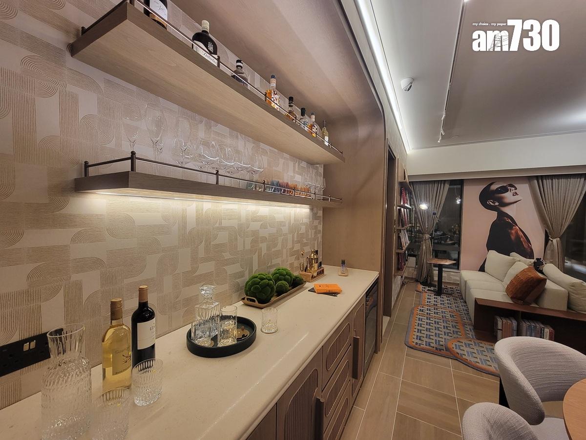 皇都示範單位|連裝修四房套面積逾1200呎 「雙客廳」打造寬敞起居空間(多圖有片)|北角新盤