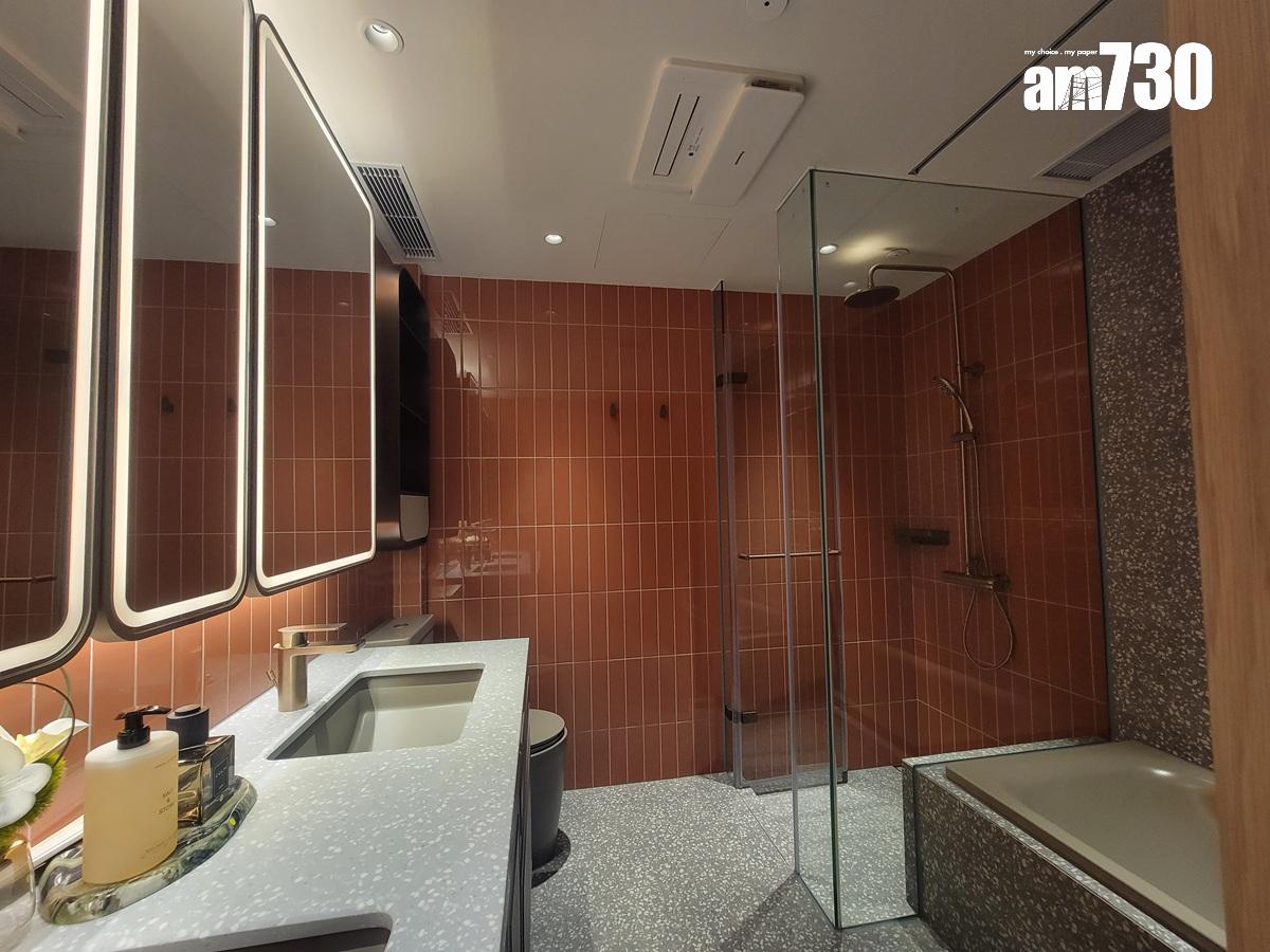 皇都示範單位|連裝修四房套面積逾1200呎 「雙客廳」打造寬敞起居空間(多圖有片)|北角新盤