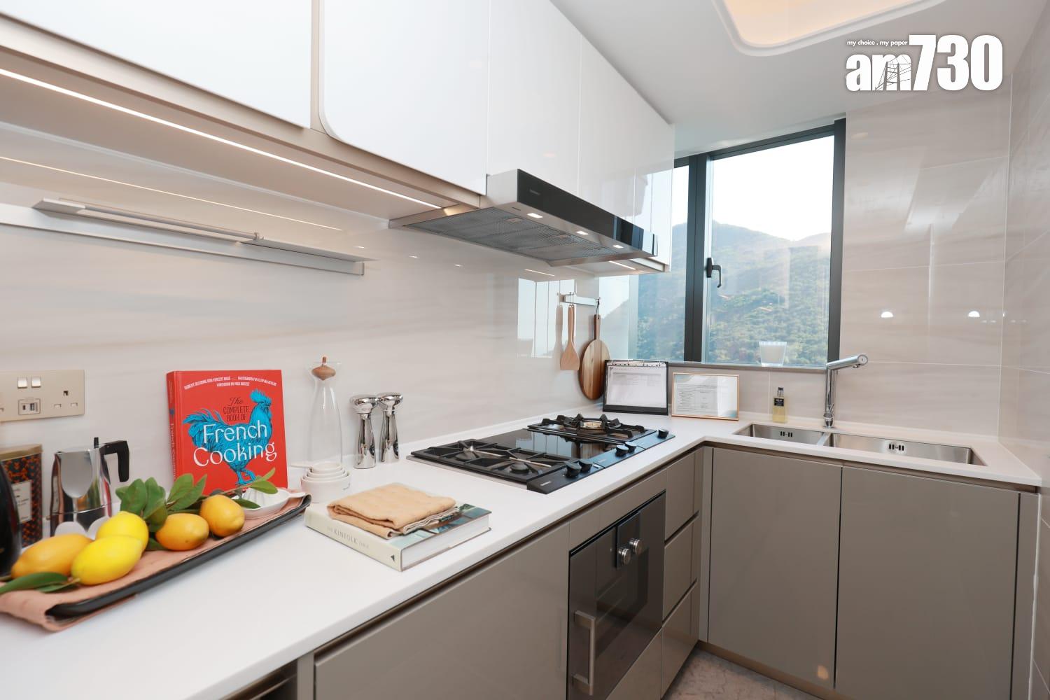 海盈山示範單位|現樓853呎現連裝修三房套 享山海雙景(多圖有片)|黃竹坑新盤