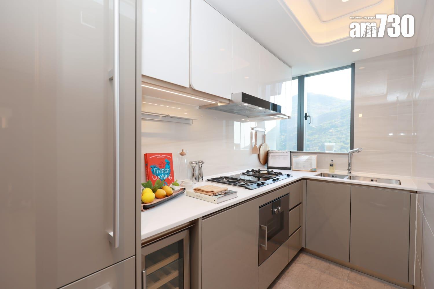 海盈山示範單位|現樓853呎現連裝修三房套 享山海雙景(多圖有片)|黃竹坑新盤