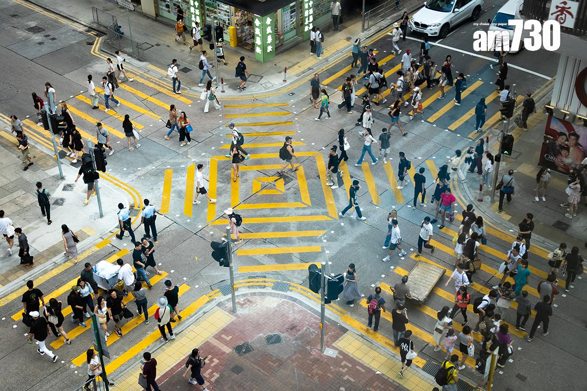 本港不少行人過路處均為露天設計。(資料圖片)