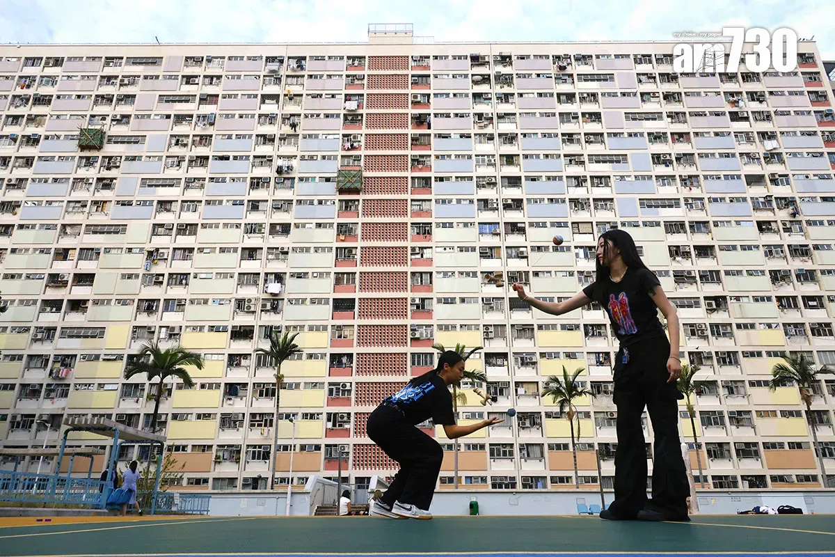 區議員莫健榮建議房署准許單身長者戶原邨調遷(資料圖片).