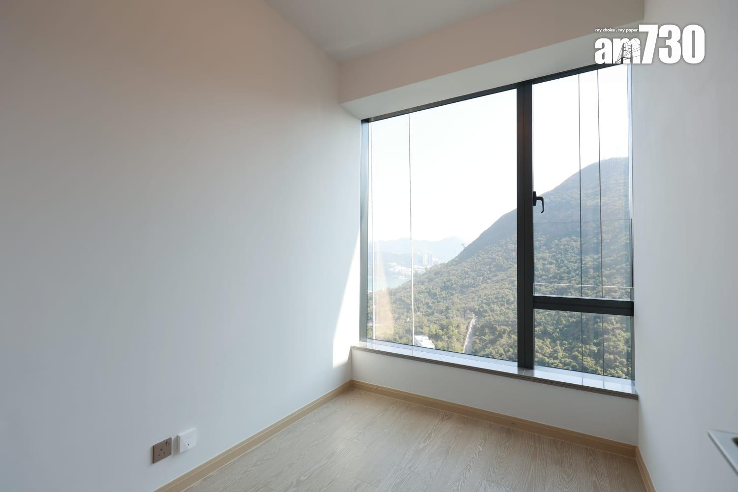 海盈山示範單位|915呎現樓三房套即睇!廳房同向廣納自然光 主人房面積寬敞 (多圖有片)|黃竹坑新盤