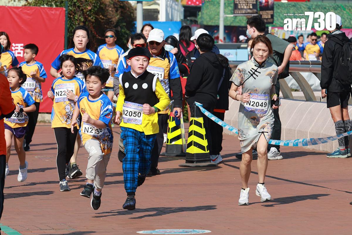 慈善跑設有不計時的1公里「繽紛跑親子組」。(羅錦鴻攝)
