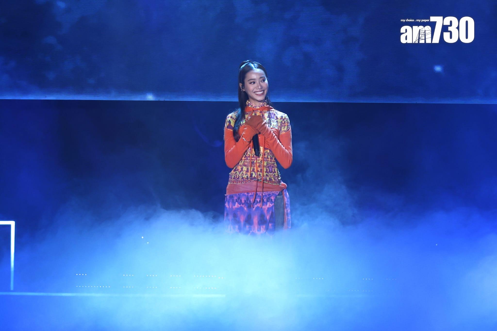 JACE陳凱詠帶來四首作品,包括《練功》、《我養你》、《那黑夜沒很夜》及《間歇性休眠》。(林俊源攝)