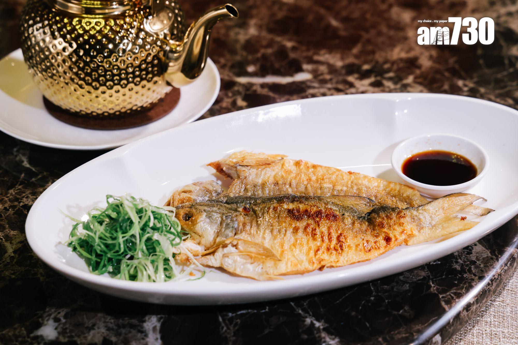 生煎一夜鮮 選取時令海魚,鹹鮮味豐富。煎至金黃薄脆,魚肉仍細嫩。