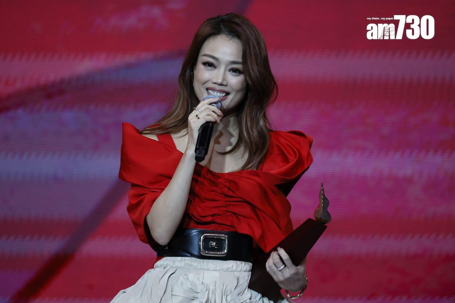 祖兒即場獻唱得獎歌,可惜今不在狀態。 (蘇文傑攝)