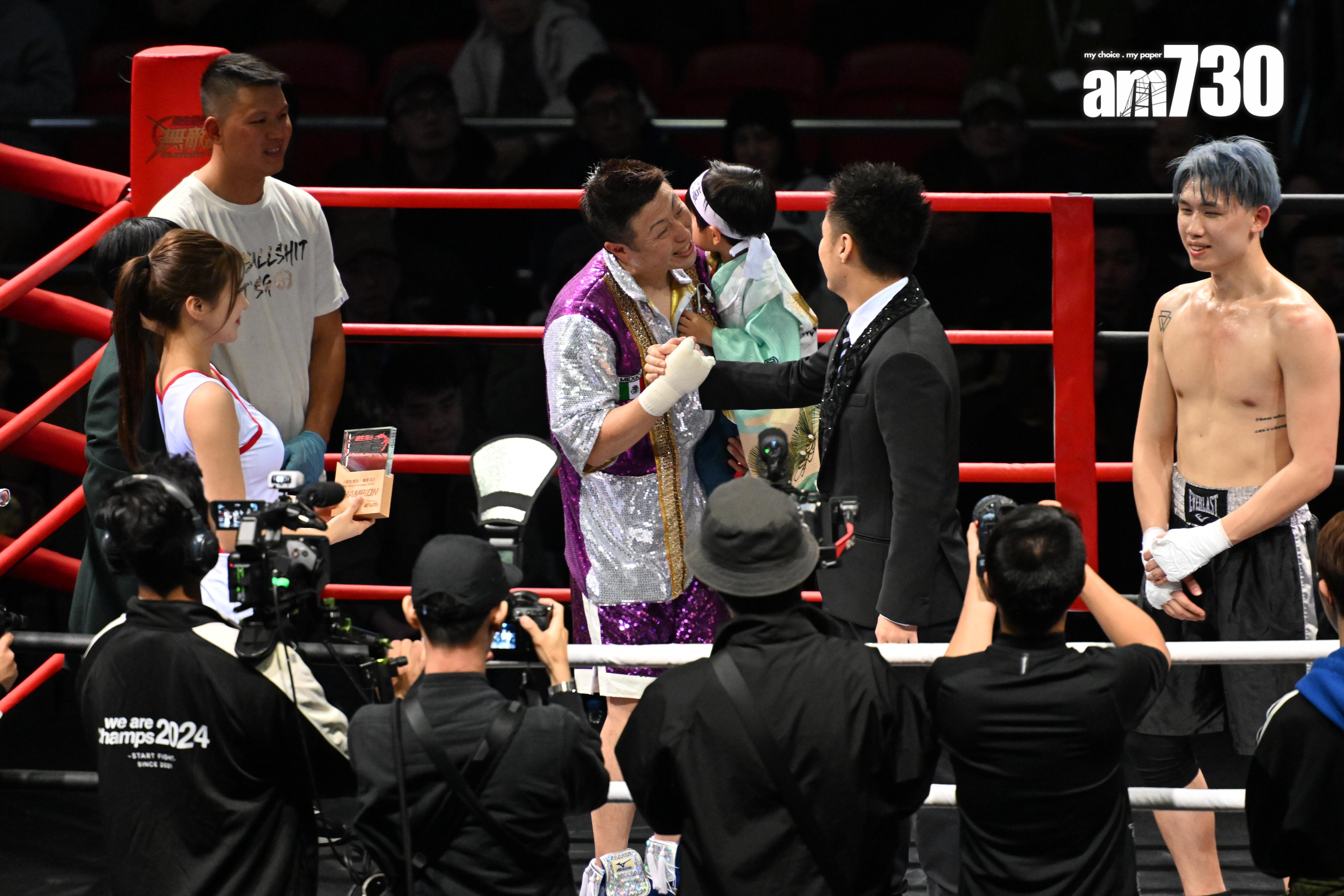 前日本拳王野上真司來港比賽,與香港擊界新秀「香港葵芳AK」對打,最後以3︰0輸給AK。(娛樂組攝)