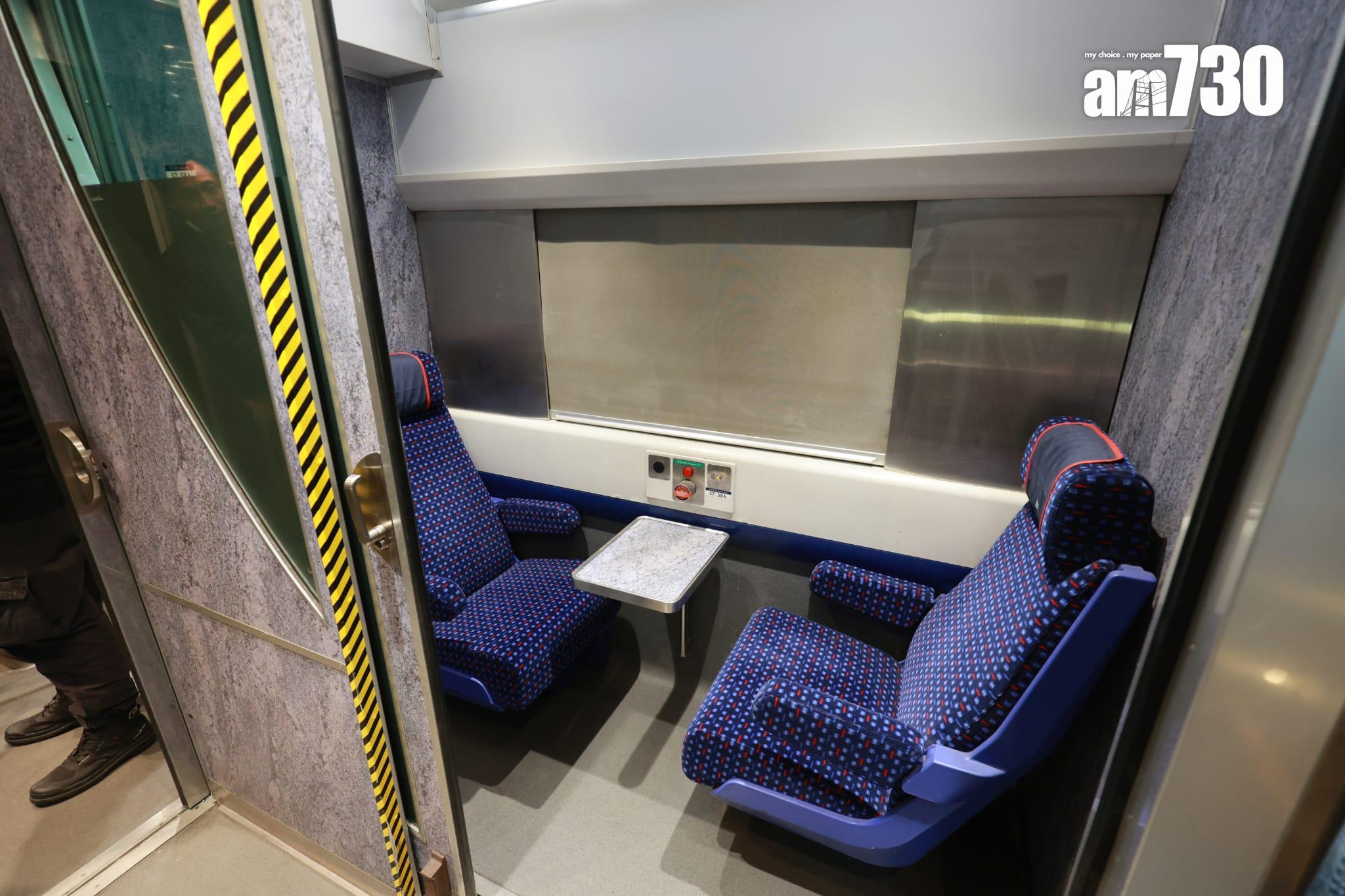 車廂內布局參考了飛機艙。(羅錦鴻攝)