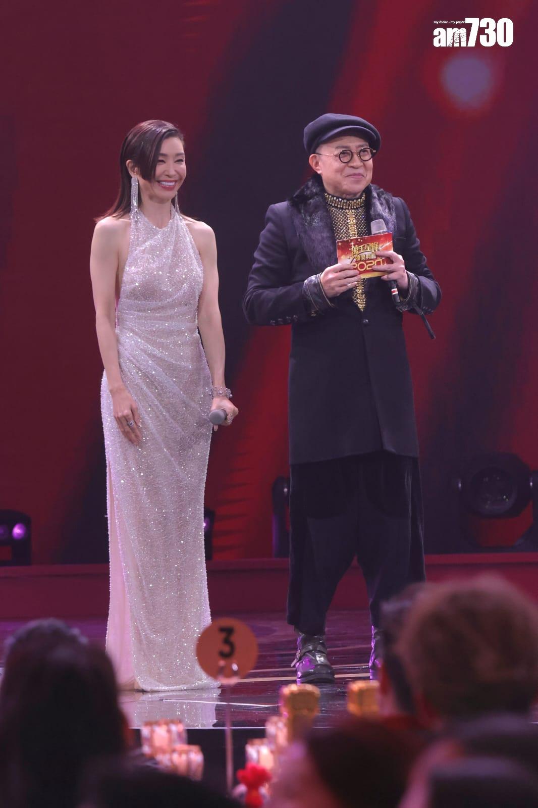 詹瑞文與伍詠薇擔任「最佳綜藝節目」頒獎嘉賓。