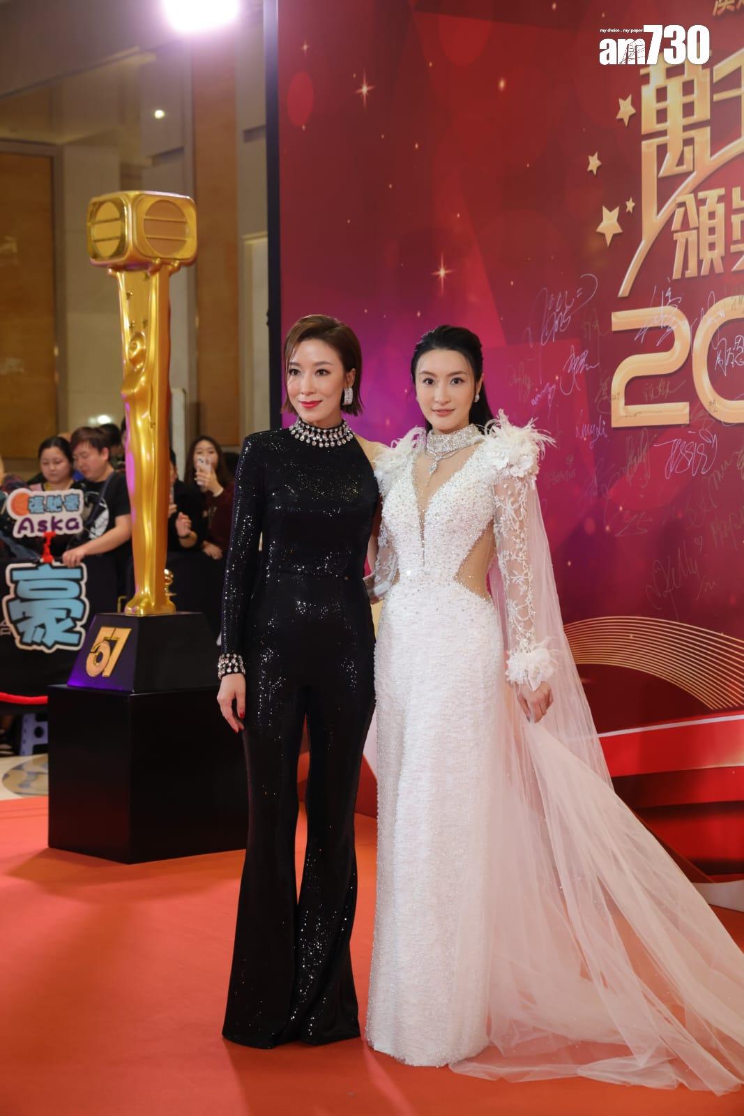 楊茜堯、林夏薇手拖手現身《萬千星輝頒獎典禮2024》紅地毯。