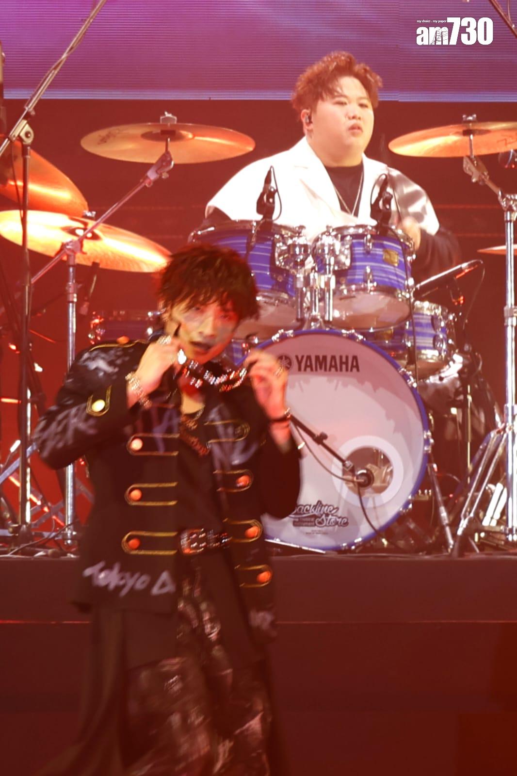 《ERROR “WHAT’S GOING WRONG??” 2025》演唱會,四子於encore時段化身「死腳膠」。(林俊源攝)