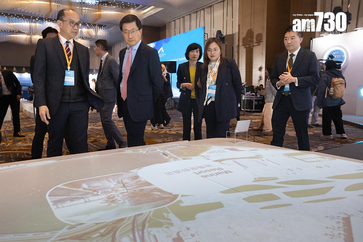 林天福(左二)透露有商界對項目感興趣。(資料圖片/蘇文傑攝)