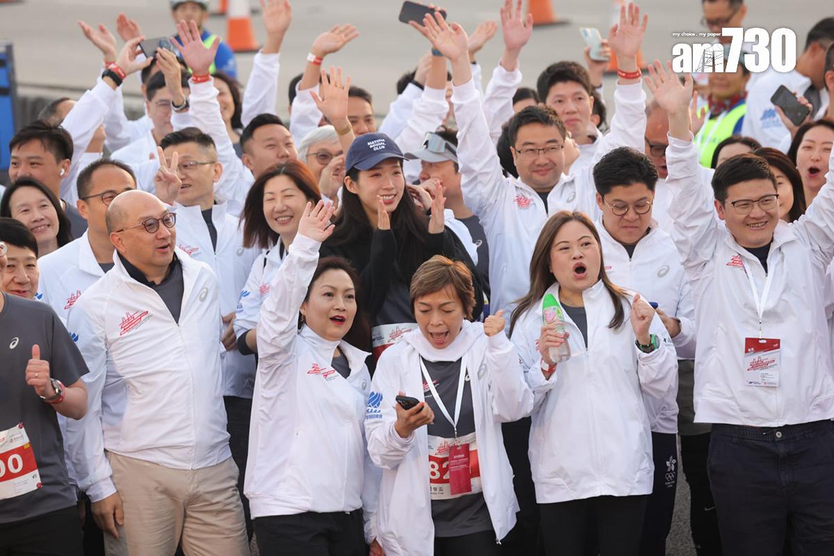 多名政府官員和立法會議員參加2公里榮譽盃。(吳康琦攝)