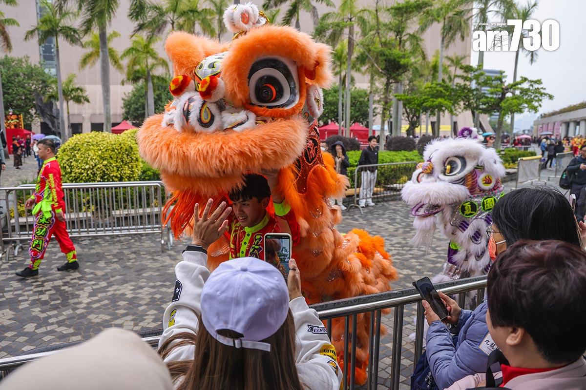 香港龍獅節暨第七屆世界龍獅日在尖沙咀舉行。(中通社)