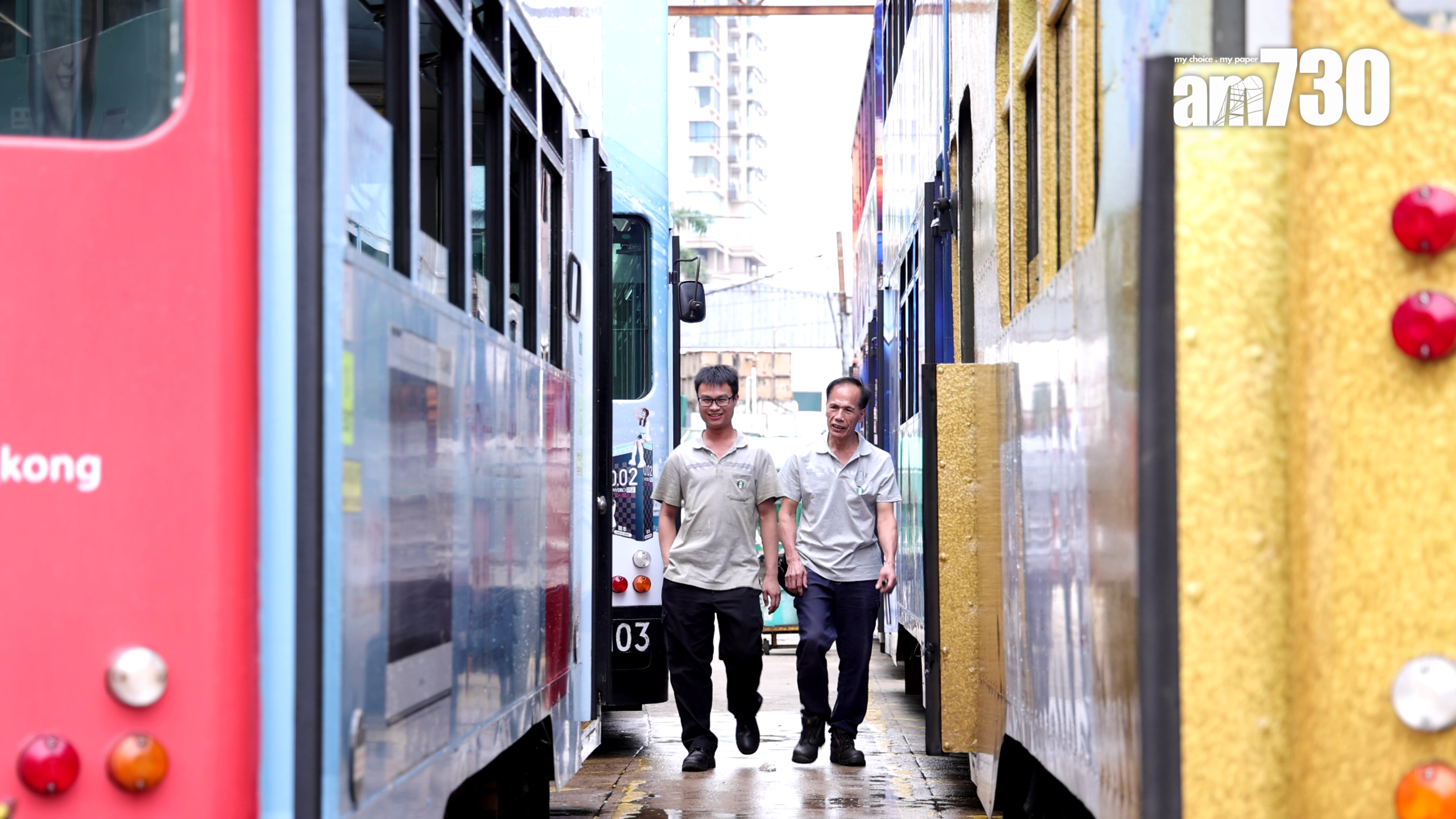 電車均是靠電車廠內的一班技工師傅親手打造。