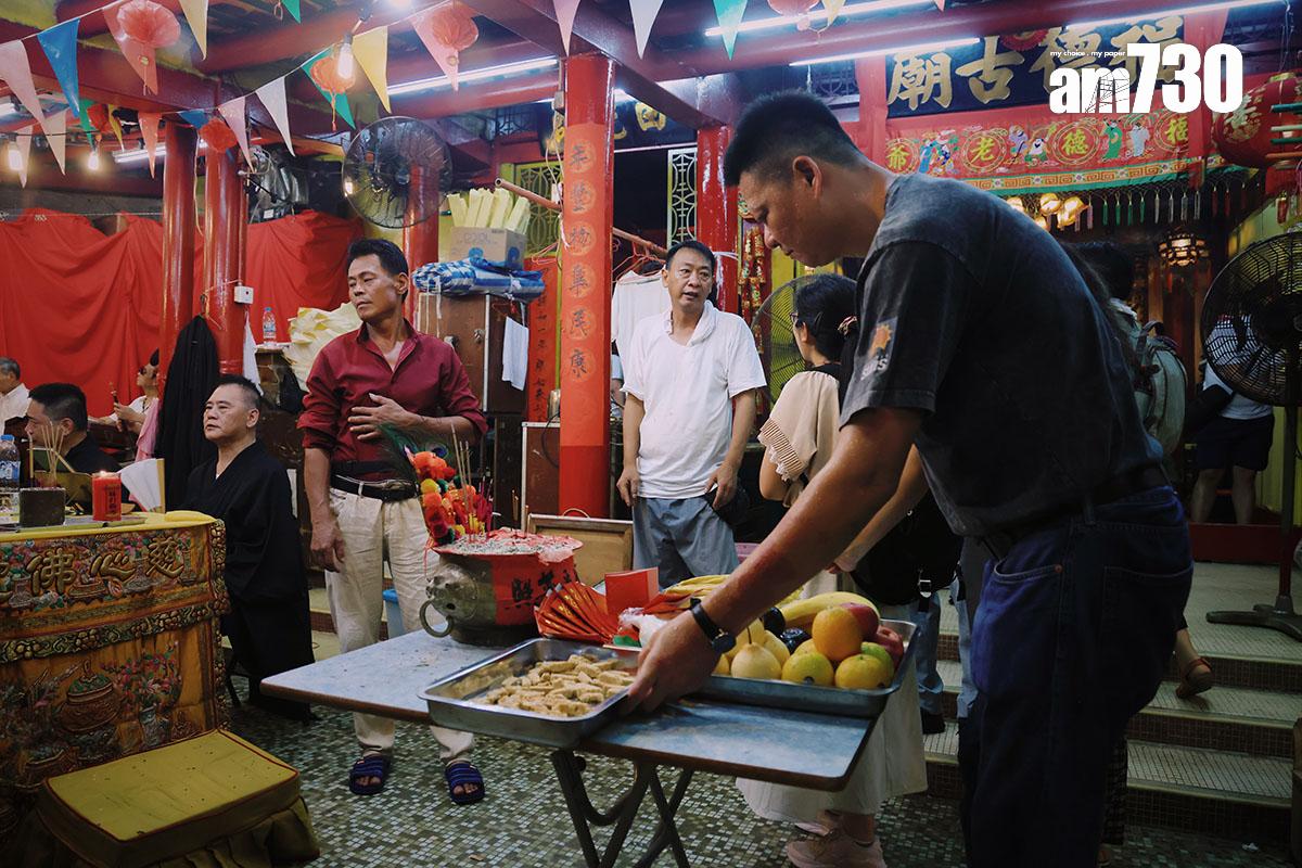 香港潮屬社團總會2023年舉辦活動,讓參加者到盂蘭勝會場地體驗盂蘭文化。(資料圖片/中通社)