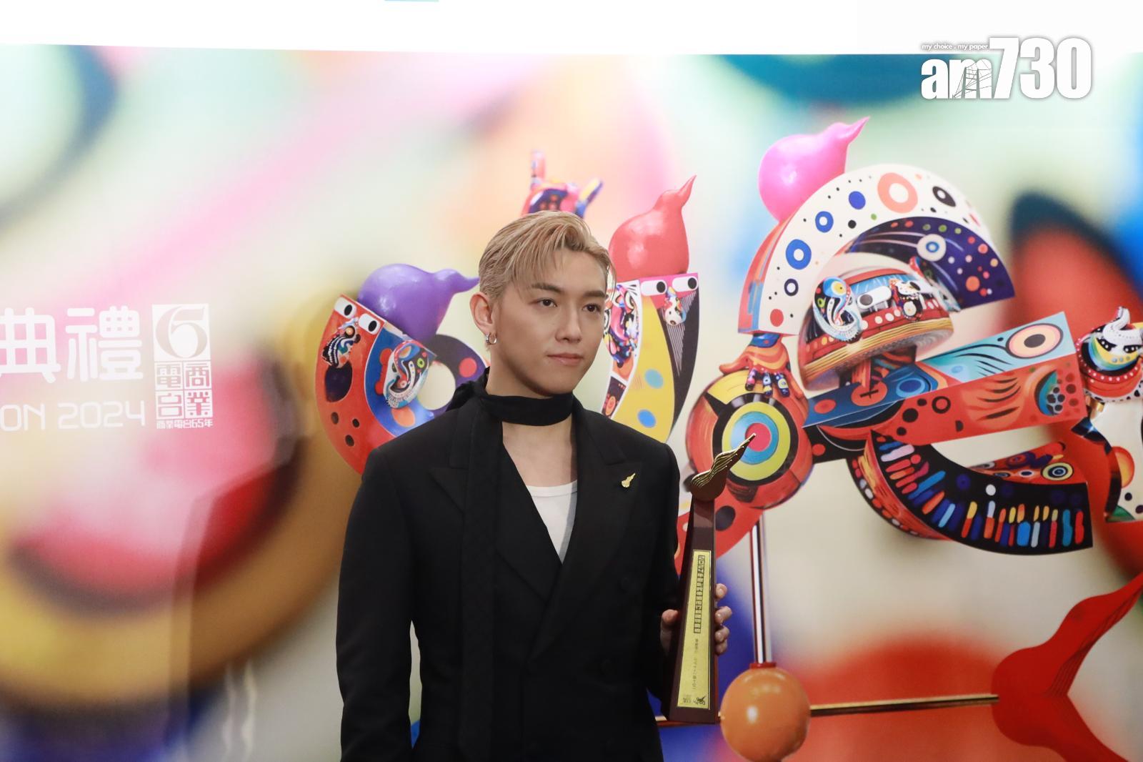 MC談到除夕帶病開騷,形容自己變「音盲」。 (娛樂組攝)