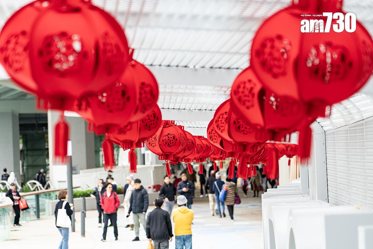 東岸板道(西段)開放予公眾使用的首日。(中新社)