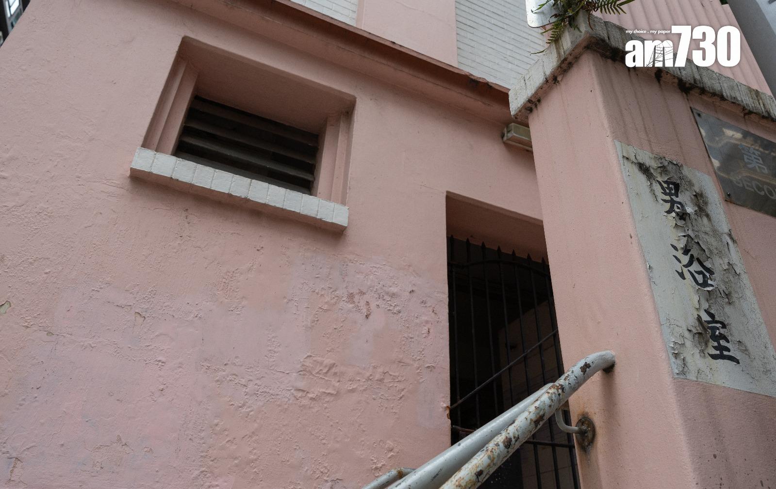 西營盤第二街公共浴室的男浴室男浴室處於底層,共有31格淋浴格(蘇文傑攝)